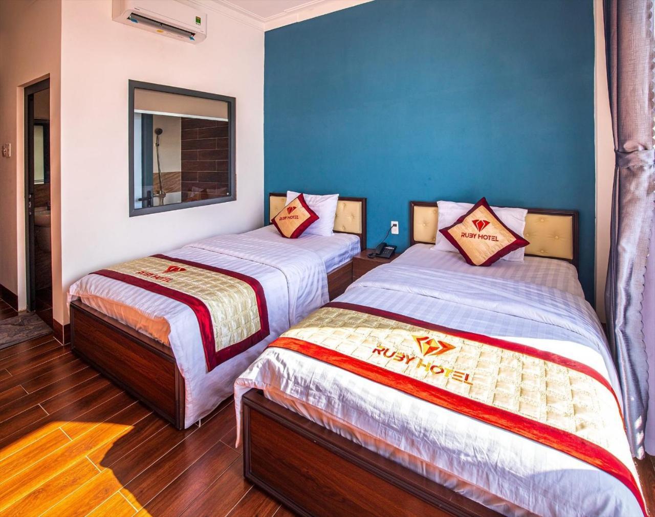 Ruby Hotel Vinh Long Bagian luar foto