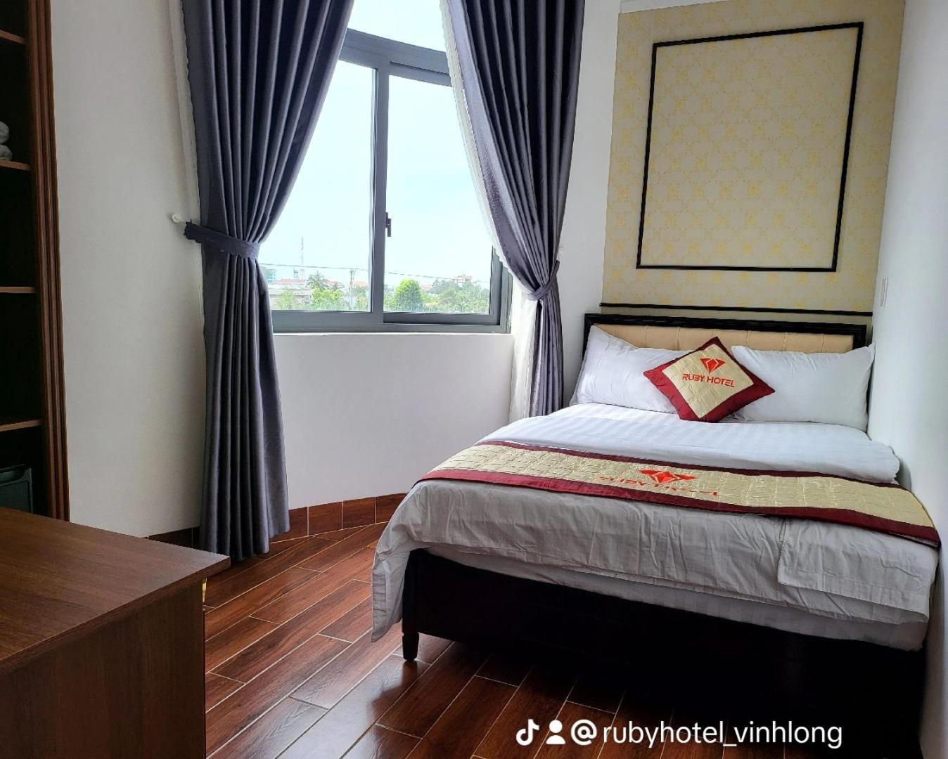 Ruby Hotel Vinh Long Bagian luar foto