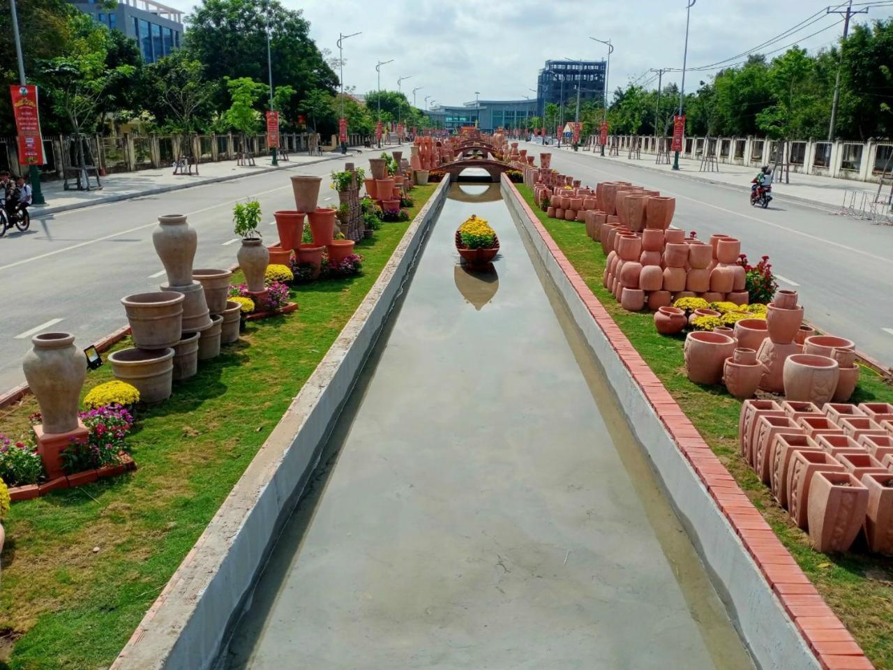 Ruby Hotel Vinh Long Bagian luar foto